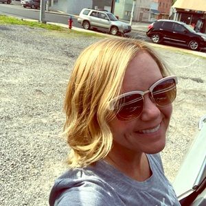 Meet your Posher, Gina